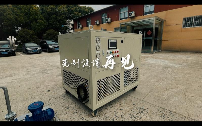 春木制冷剂充注机,也叫冷媒加注机,可以加注的冷媒回收器